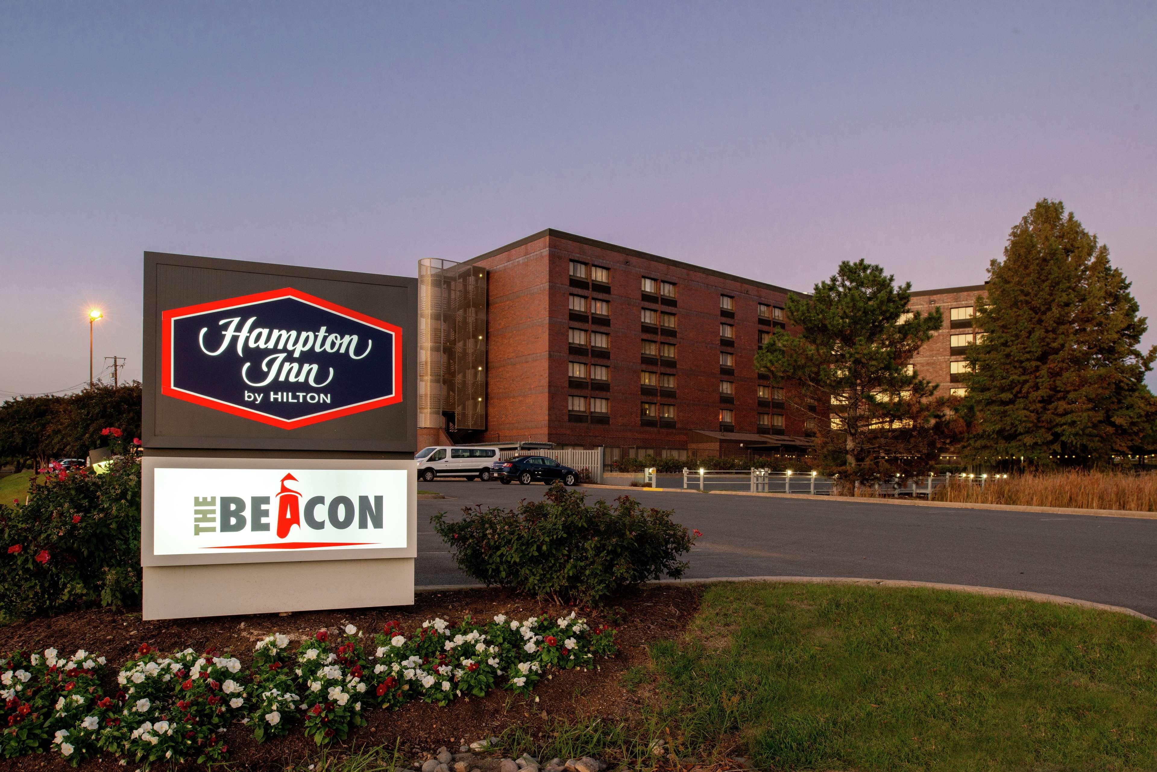 Hampton Inn Frederick Exterior foto